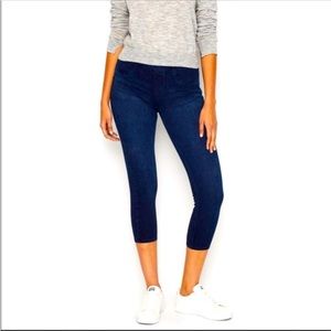 SPANX Jeanish Cropped Jeggings Medium